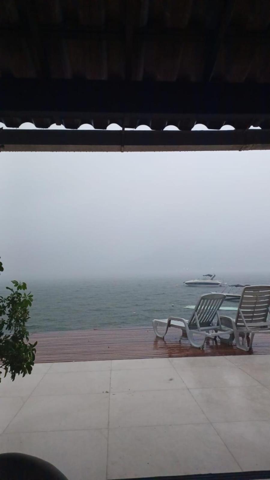 Casa Em Ilha Paradisíaca Com Na Varanda Сasa de vacaciones *