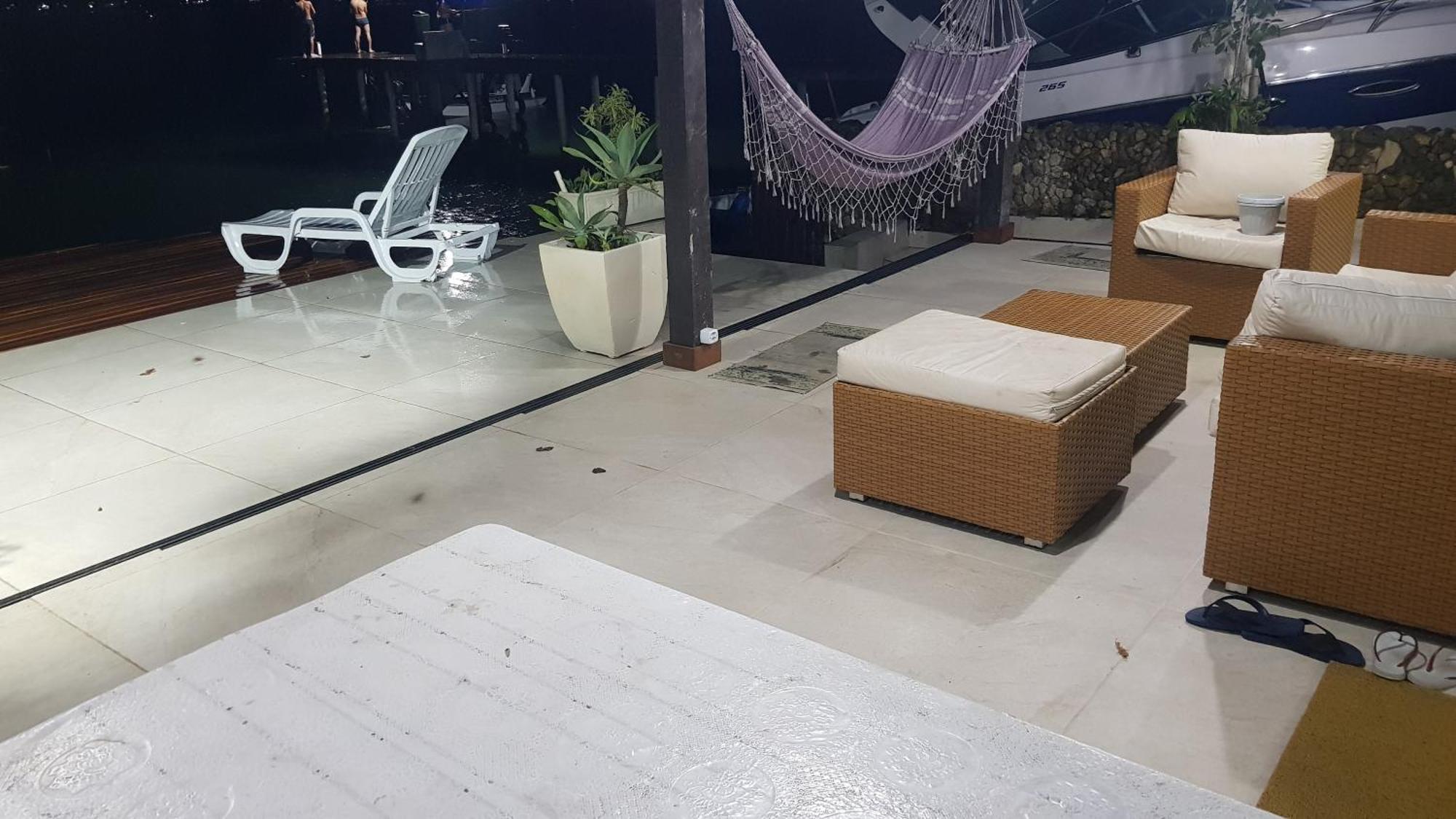 Casa Em Ilha Paradisíaca Com Na Varanda * Río de Janeiro