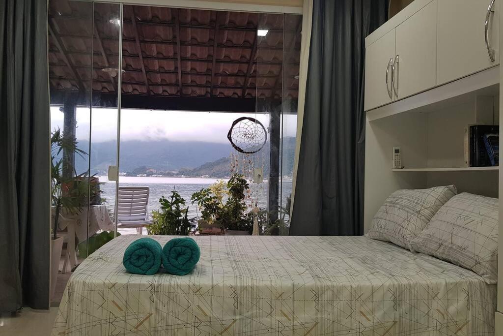 Casa Em Ilha Paradisíaca Com Na Varanda *