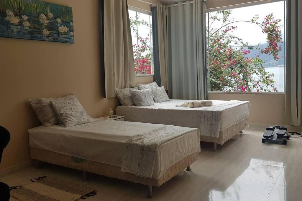 Casa Em Ilha Paradisíaca Com Na Varanda